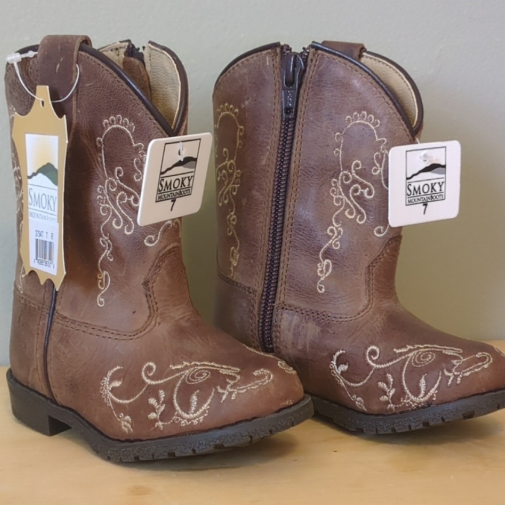 Toddler boots size 7